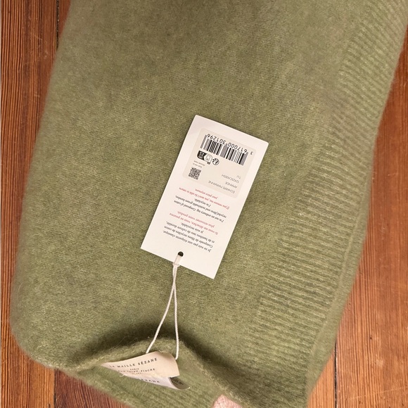 Sézane NWT Marianne Scarf in Pistachio - Picture 4 of 4